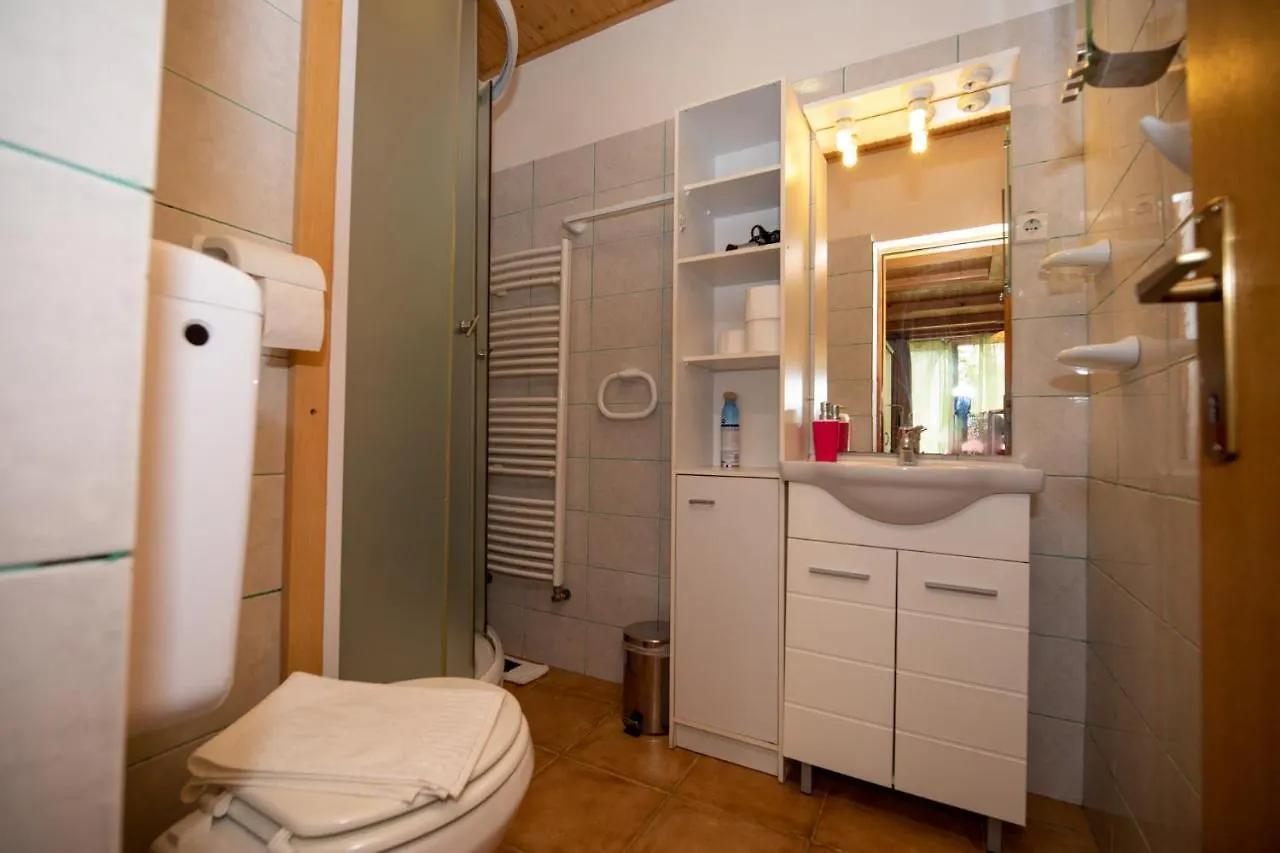 Apartment Proljece 퓨지네 0*,  크로아티아