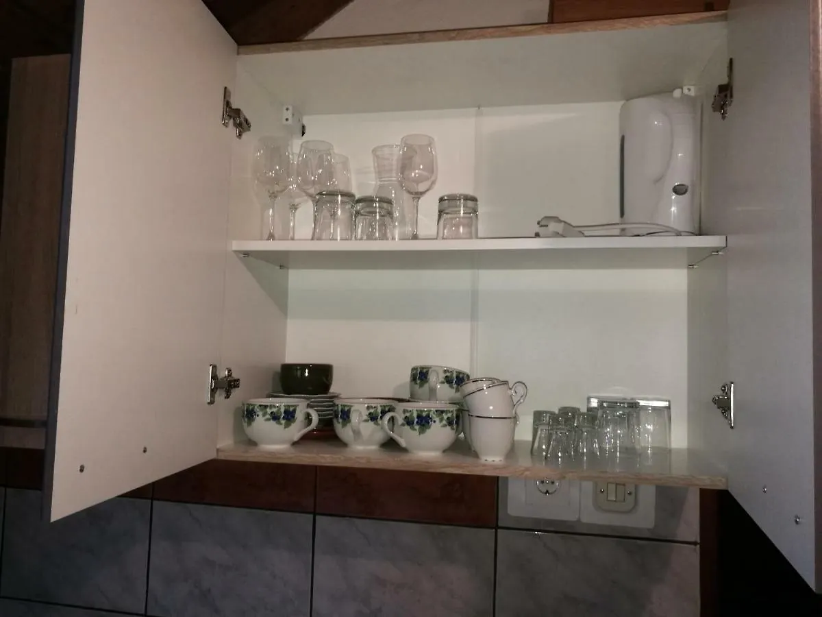 Apartment Proljece 퓨지네 0*,